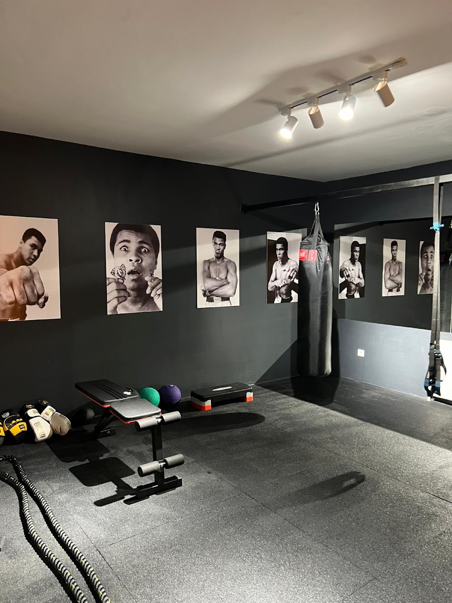 Aura Sports Club - Sarıyer Spor Tesisi - Görsel 2