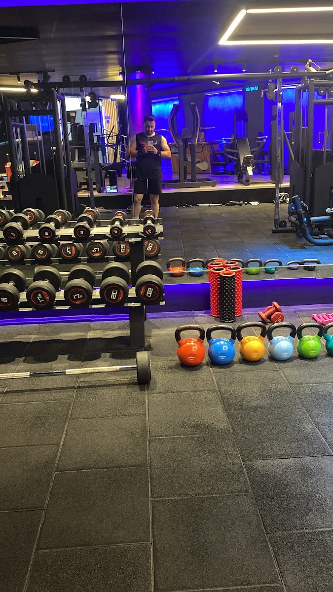 Bahçeköy Life Gym - Sarıyer Spor Tesisi - Görsel 3