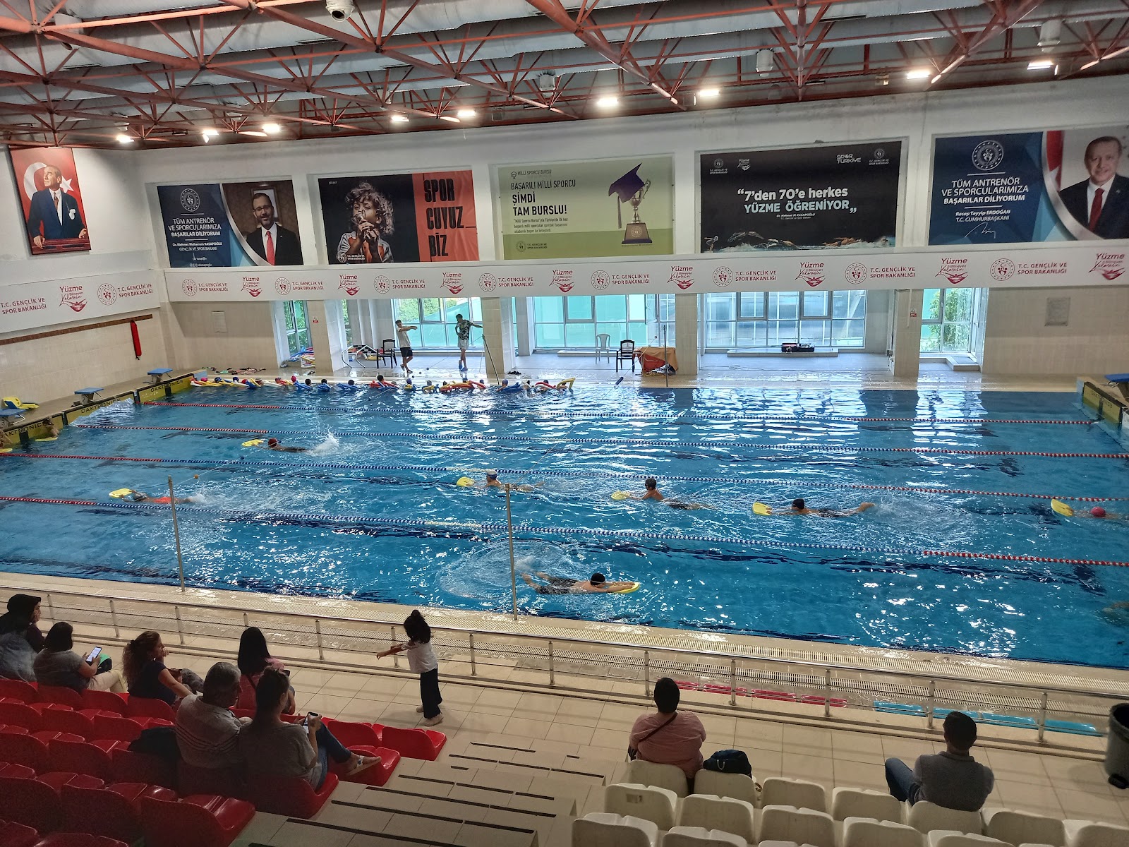 Burhan Felek Olimpik Yüzme Havuzu - Üsküdar Spor Tesisi - Görsel 2