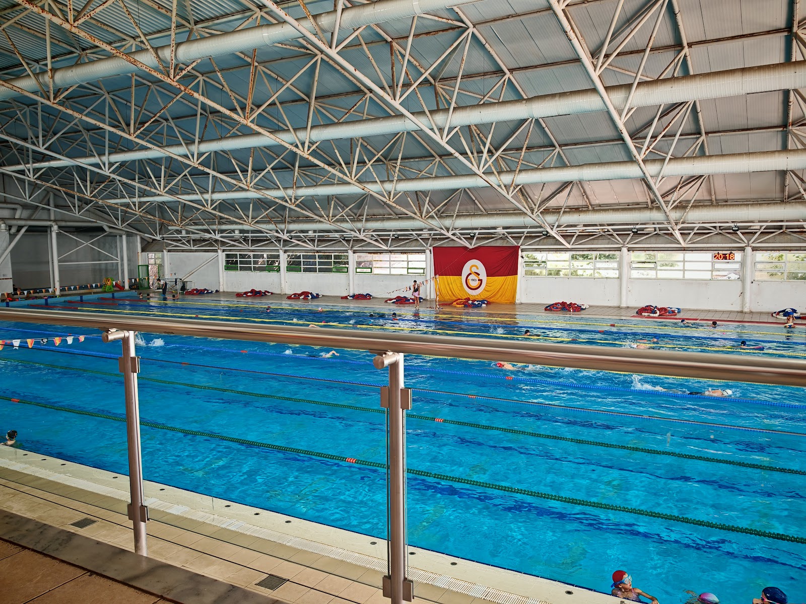 Burhan Felek Olimpik Yüzme Havuzu - Üsküdar Spor Tesisi - Görsel 3