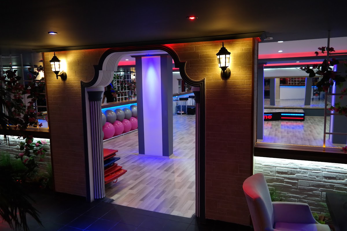 Caroline Fitness & Spa - Kartal Spor Tesisi - Görsel 3