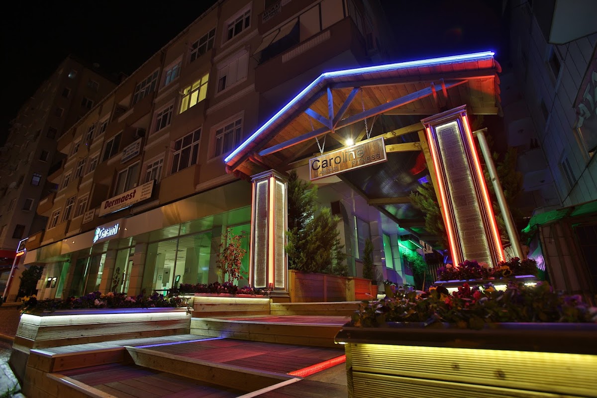Caroline Fitness & Spa - Kartal Spor Tesisi - Görsel 5