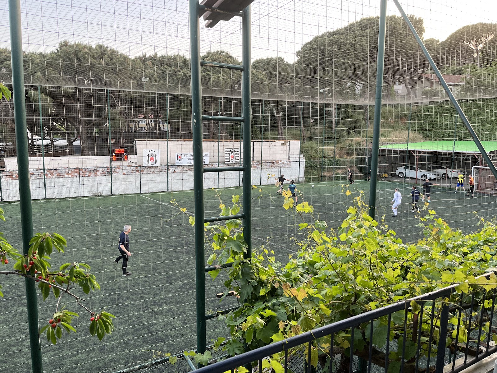 Erdoğan Kardeşler Halı Saha - Üsküdar Spor Tesisi - Görsel 3