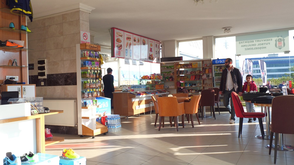 Esenyurt 19 Mayıs Halı Saha - Esenyurt Spor Tesisi - Görsel 1