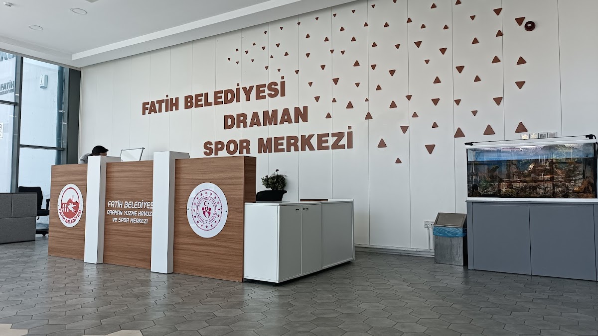 Fatih Belediyesi Draman Yüzme Havuzu ve Spor Kompleksi - Fatih Spor Tesisi - Görsel 3