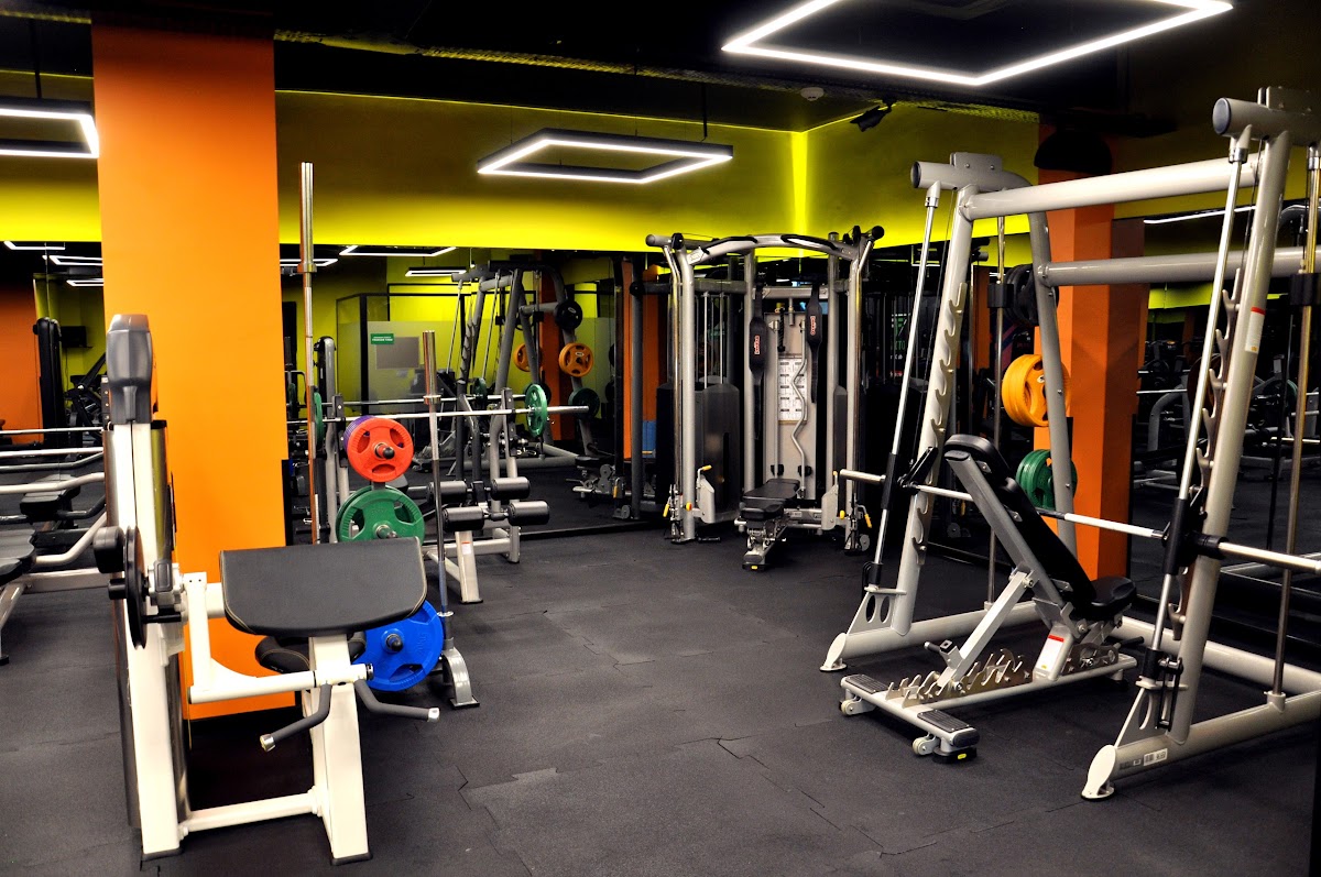 Fit Factor Sports Club - Kartal Spor Tesisi - Görsel 2