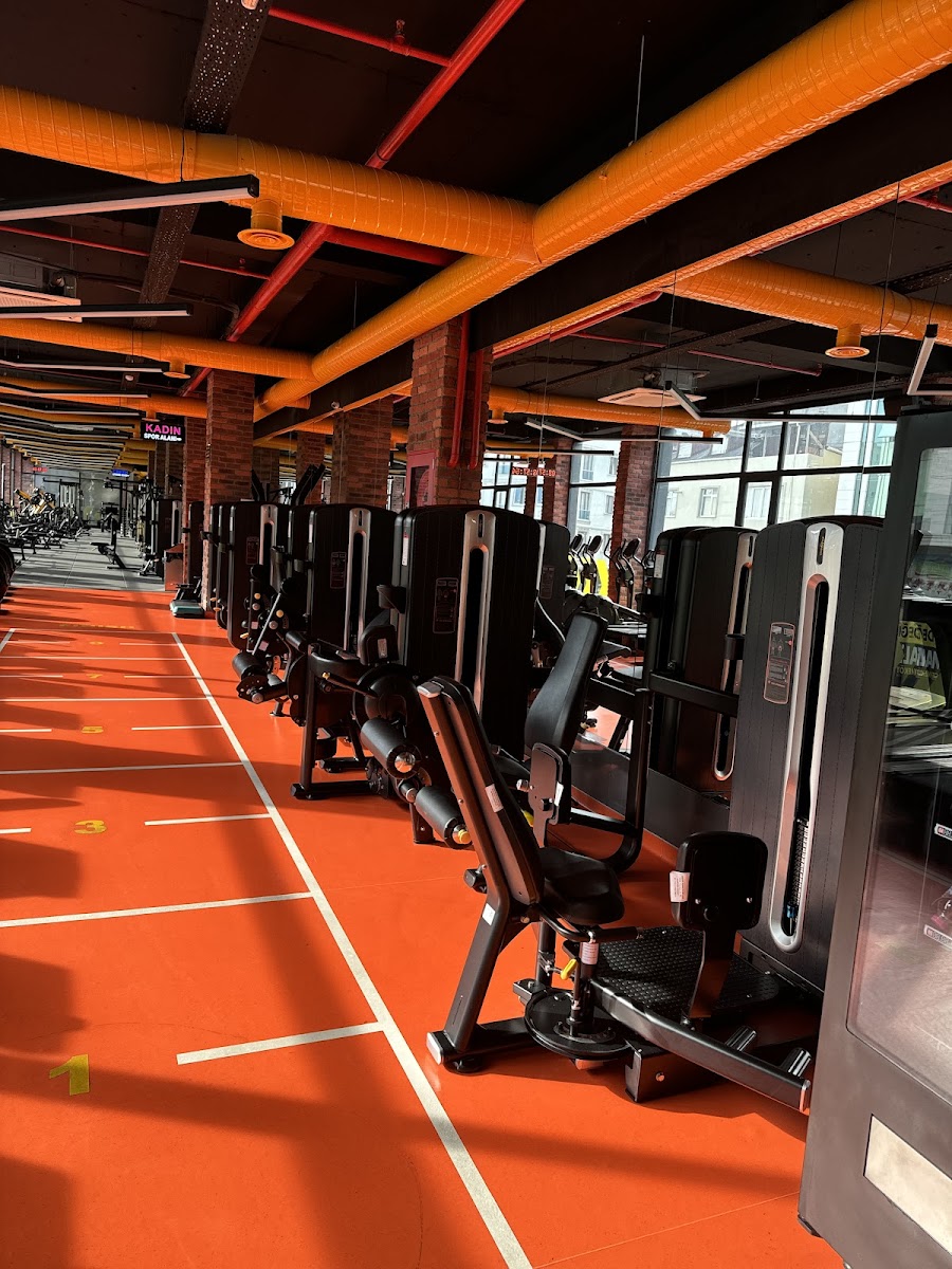 Fit Station Çekmeköy - Çekmeköy Spor Tesisi - Görsel 8