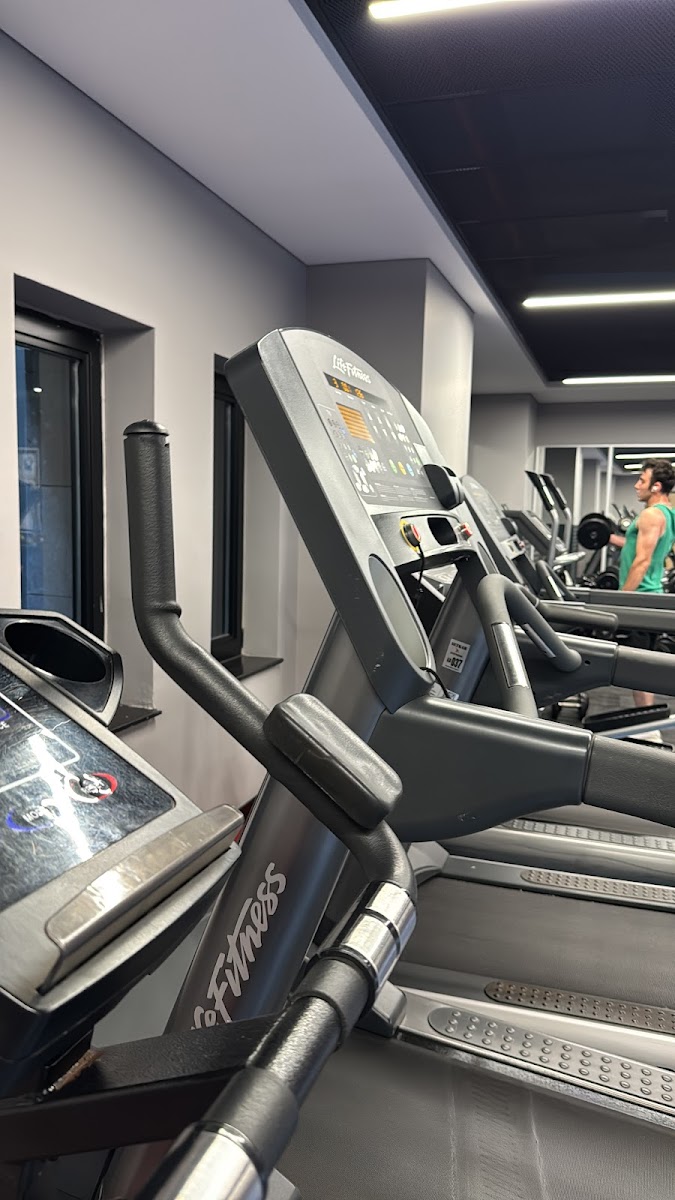 İBB Güngören Spor Merkezi - Güngören Fitness Tesisi