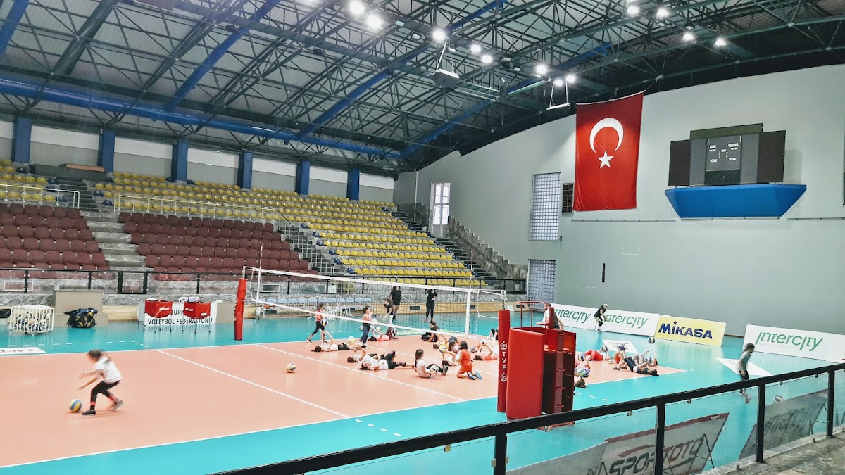 İBB Haldun Alagaş Spor Kompleksi - Ümraniye Spor Tesisi - Görsel 1