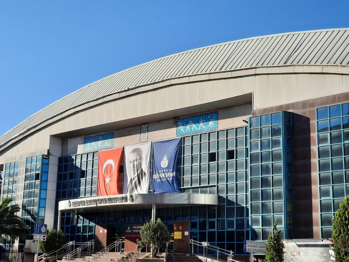İBB Haldun Alagaş Spor Kompleksi