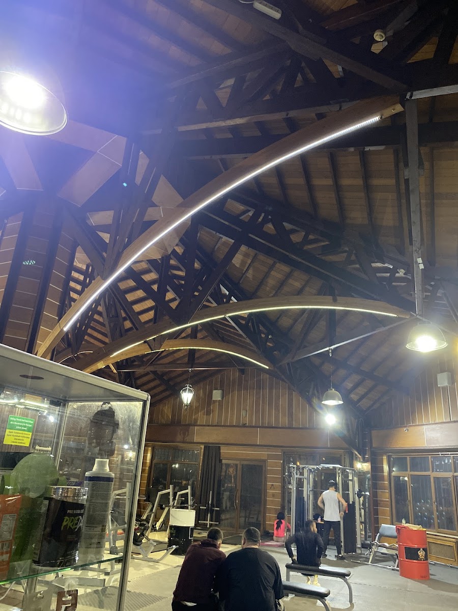 King's Gym Pınar Mah - Esenyurt Spor Tesisi - Görsel 7