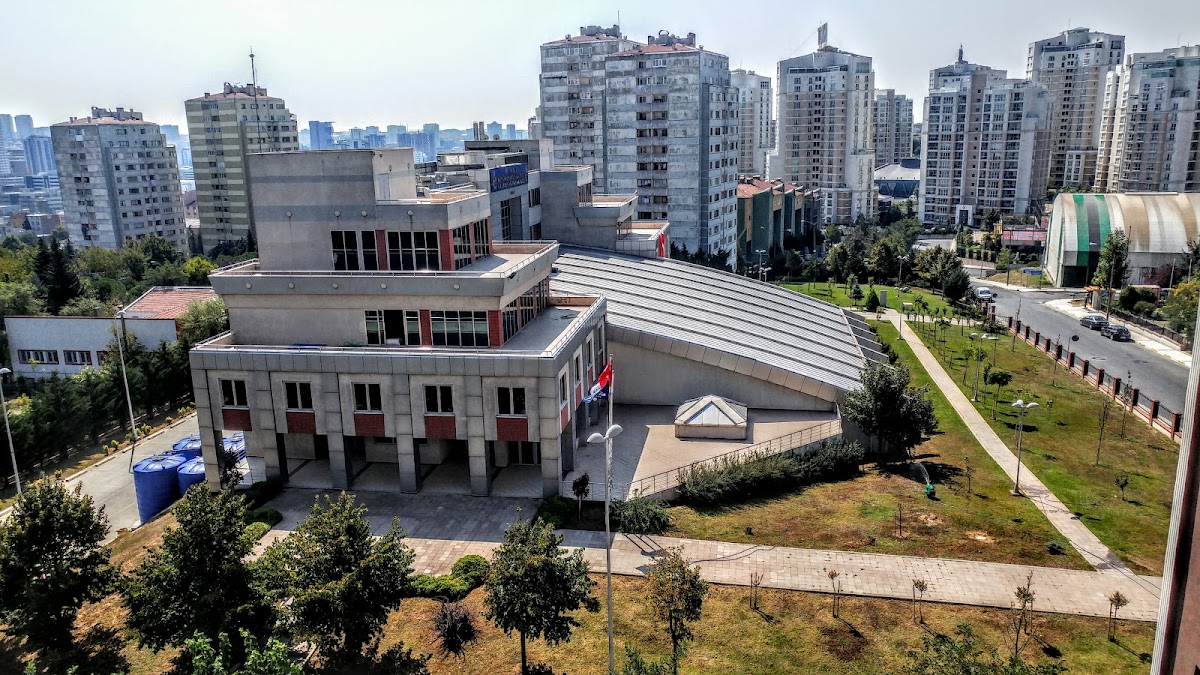 Küçükçekmece Belediyesi Halkalı Yüzme Havuzu - Küçükçekmece Spor Tesisi - Görsel 5