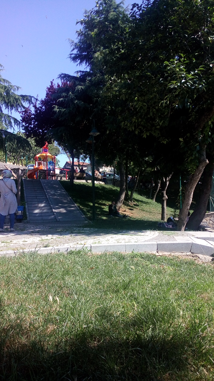 Lekeci Nuri Parkı Halı Sahası - Üsküdar Spor Tesisi - Görsel 4