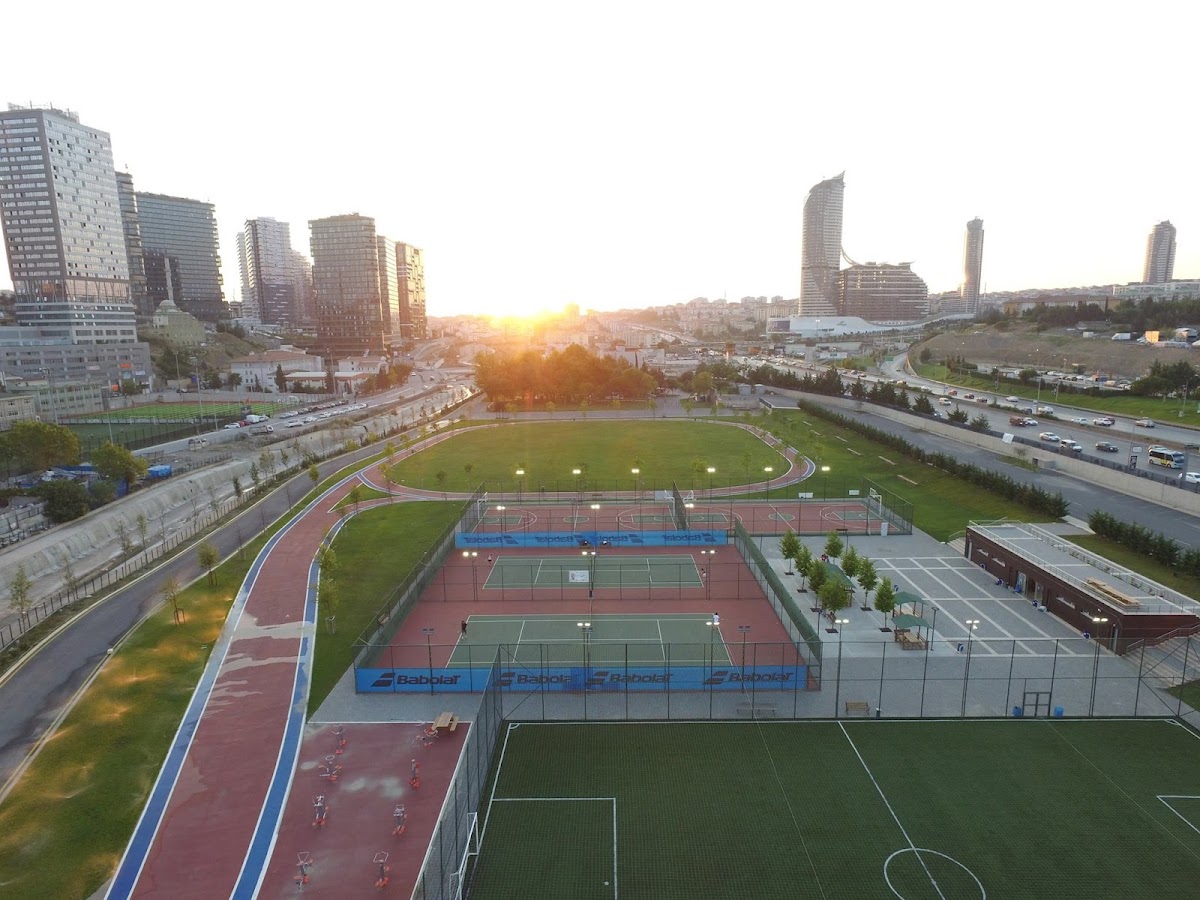 Medeniyet Halı Saha - Kadıköy Spor Tesisi - Görsel 6