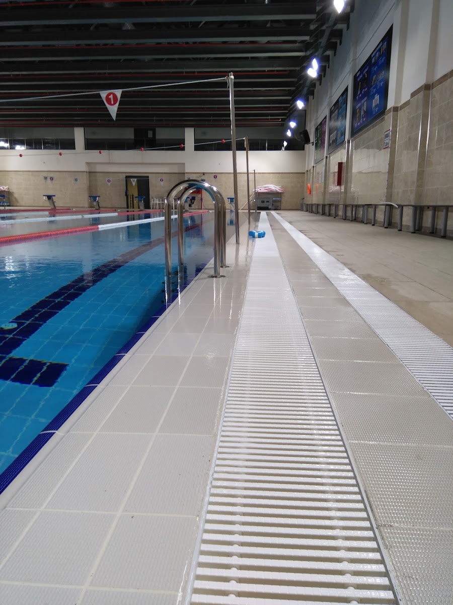 Merkezefendi Yüzme Havuzu - Zeytinburnu Spor Tesisi - Görsel 3