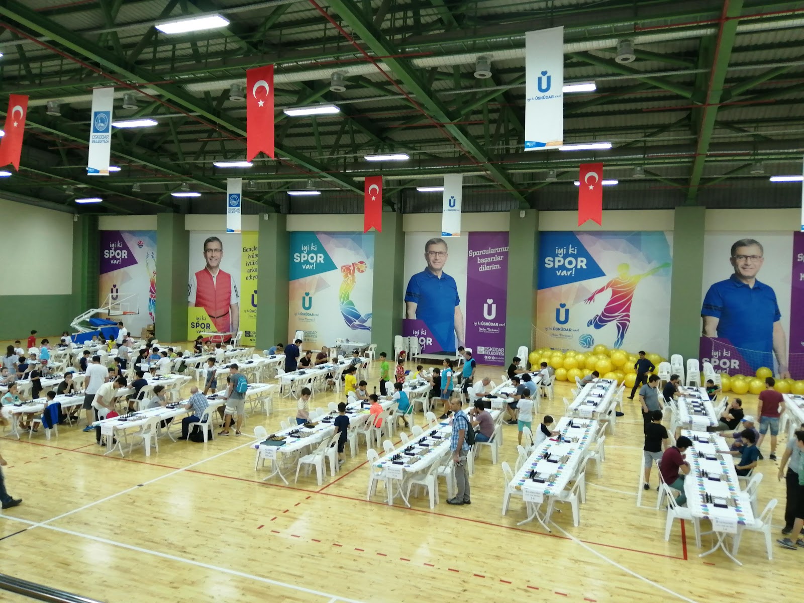 Muhsin Yazıcıoğlu Kapalı Spor Salonu - Üsküdar Spor Tesisi - Görsel 3