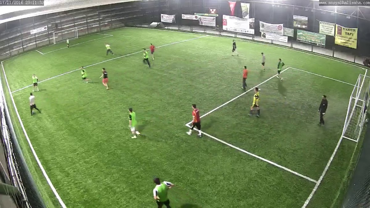 Öncü Halı Saha & Cafe - Kartal Spor Tesisi - Görsel 3