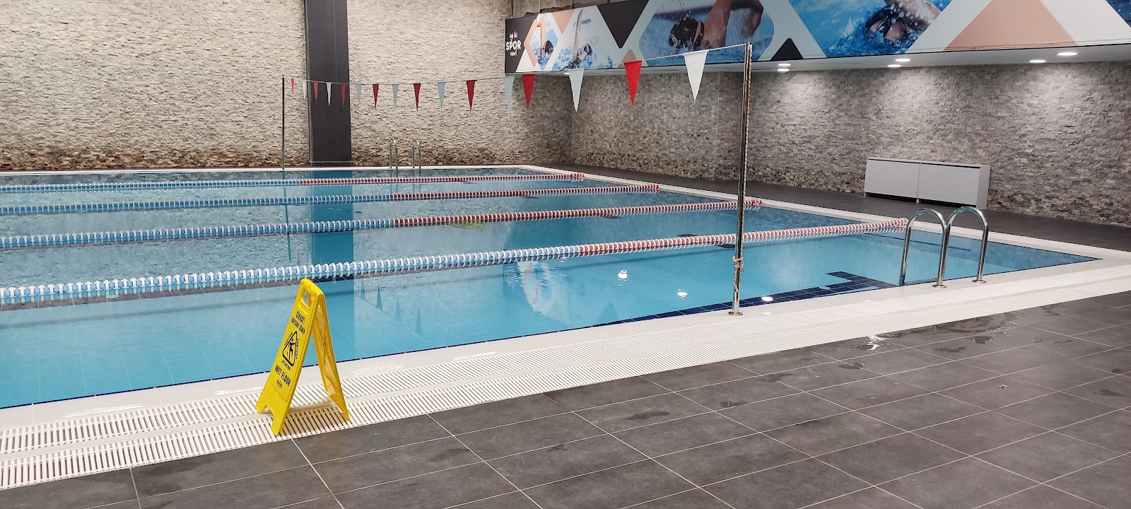 Prof. Dr. Raşit Küçük Gençlik ve Spor Merkezi - Üsküdar Spor Tesisi - Görsel 5