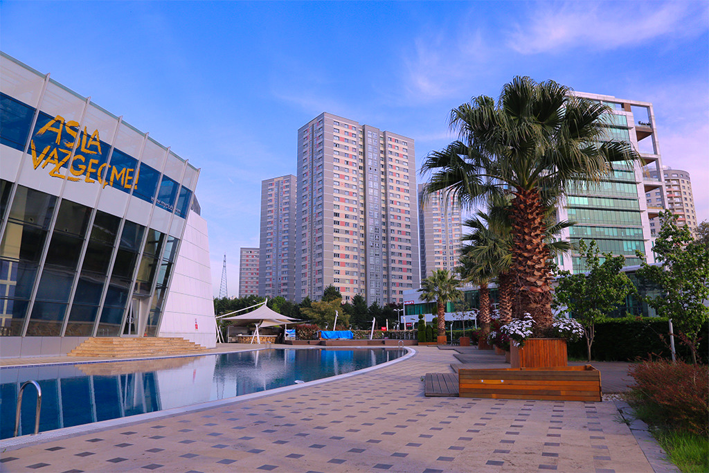 Sansai Spa Açık Yüzme Havuzu - Ataşehir Spor Tesisi - Görsel 5