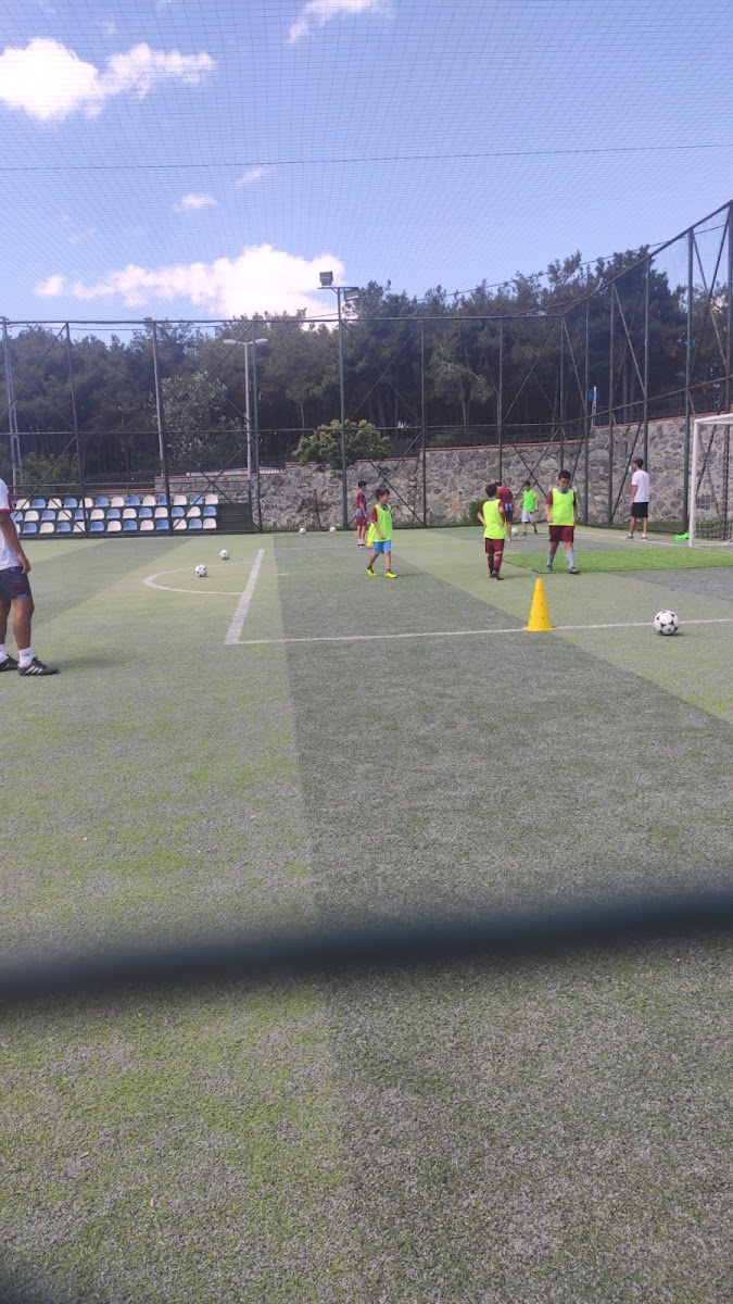 Sarıyer Belediyesi Şehit Topçu Ütğm. Uğur Taşçı Spor Tesisleri - Sarıyer Spor Tesisi - Görsel 4