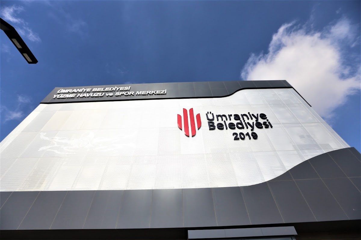 Ümraniye Belediyesi Necip Fazıl Yüzme Havuzu ve Spor Merkezi - Ümraniye Spor Tesisi - Görsel 5