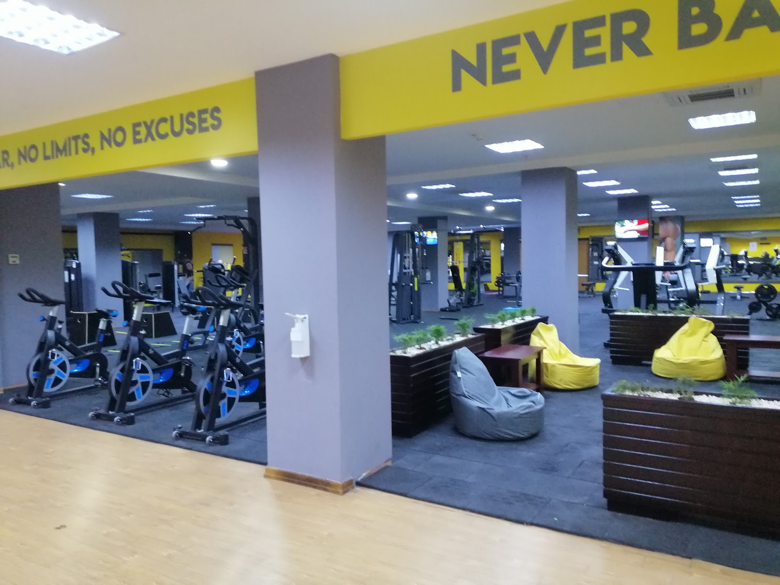 Yalçın Kızılay Kapalı Spor Salonu - Maltepe Spor Tesisi - Görsel 4